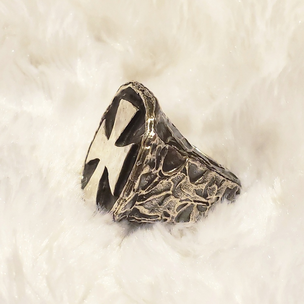 Cross Ring - image 1